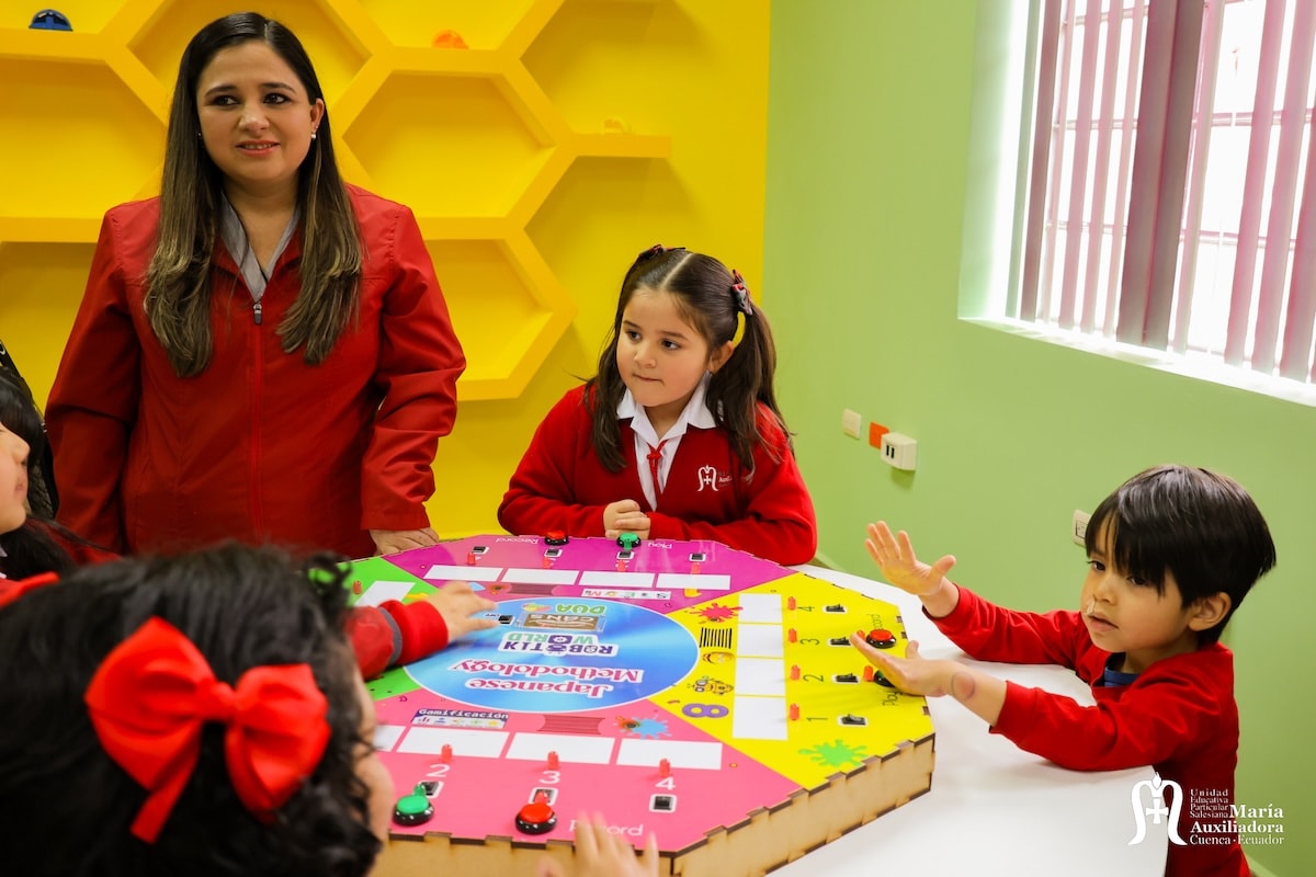 Pequeños Científicos: una nueva experiencia para aprender descubriendo