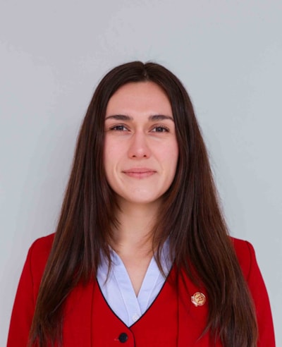 Lcda. María Calderón
